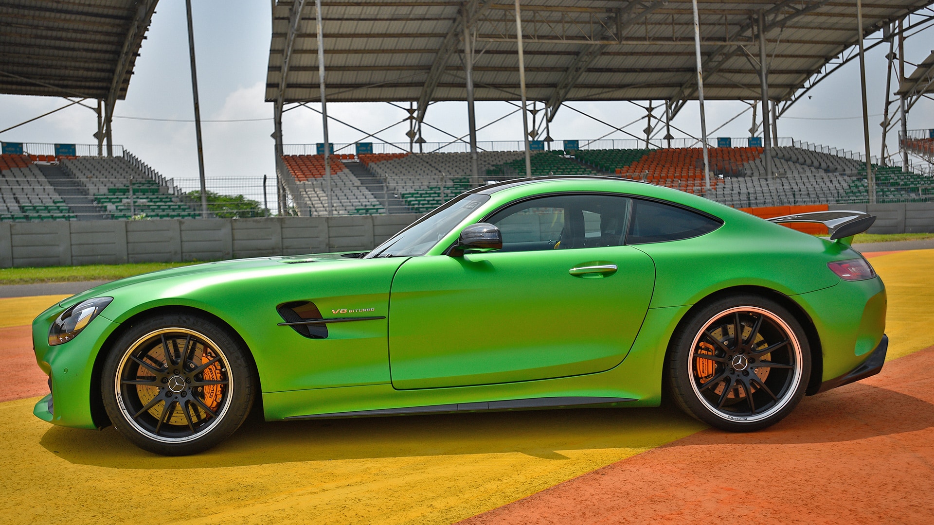 Mercedes Benz AMG GT 2017 R Exterior